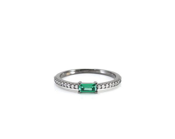 Blackened Silver Emerald Ring - YUNYBOX