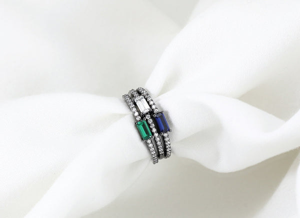 Blackened Silver Emerald Ring - YUNYBOX